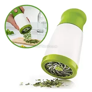 Moulin à herbes, Cooks works